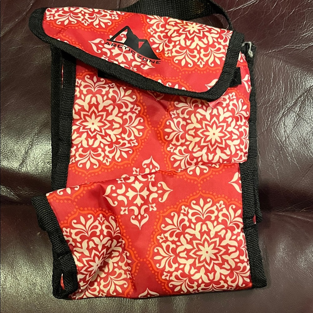 Red Patterned lunchbox bag